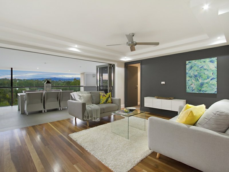 Photo - 76 Plateau Crescent, Carrara QLD 4211 - Image 3