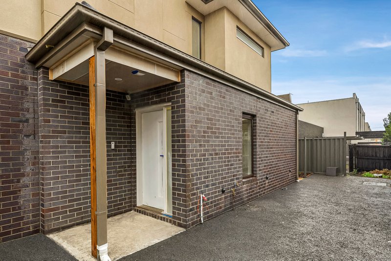 Photo - 7/6 Plymouth Avenue, Pascoe Vale VIC 3044 - Image 2