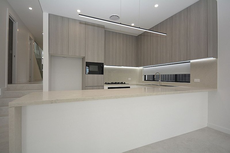 Photo - 76 Queen Street, Guildford West NSW 2161 - Image 5