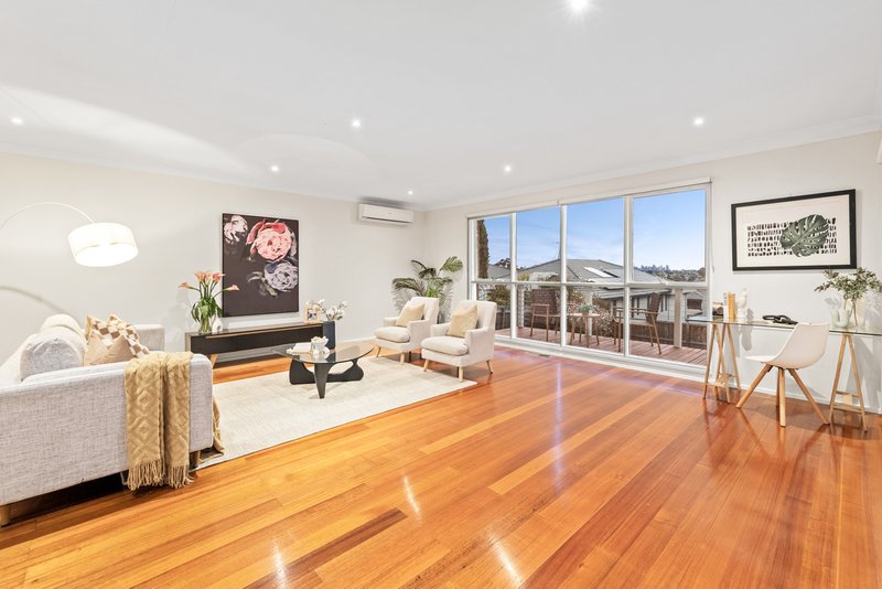 Photo - 76 Rathmullen Quadrant, Doncaster VIC 3108 - Image 13