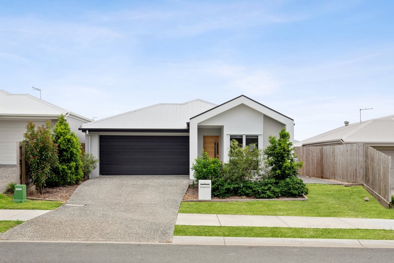 Photo - 76 Ridge Parade, Narangba QLD 4504 - Image 2