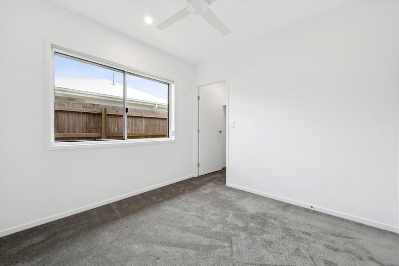 Photo - 76 Ridge Parade, Narangba QLD 4504 - Image 6