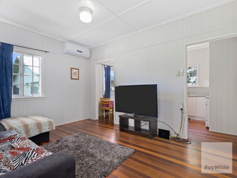 Photo - 76 Robinson Street, Frenchville QLD 4701 - Image 2