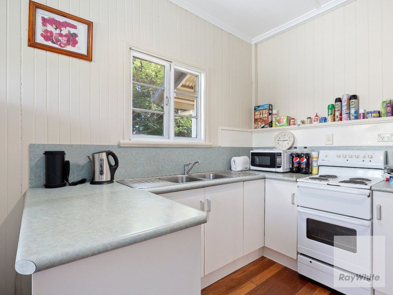 Photo - 76 Robinson Street, Frenchville QLD 4701 - Image 3