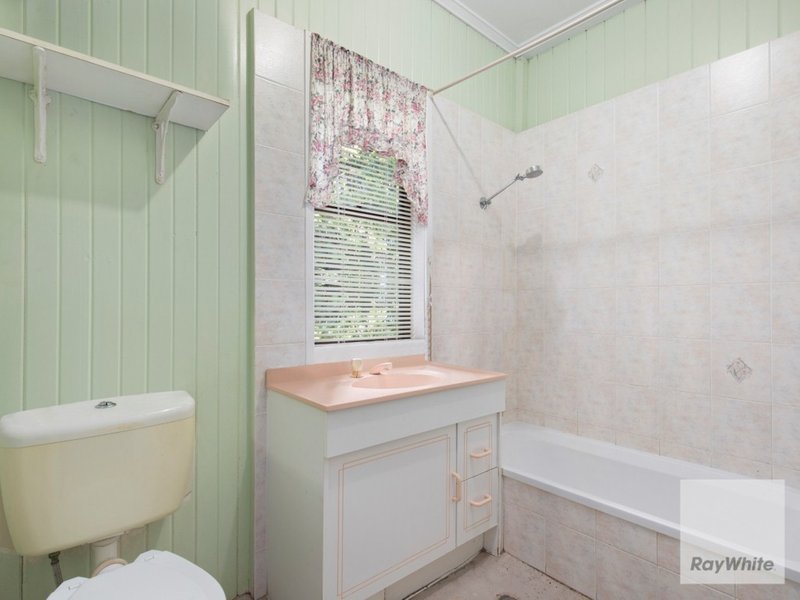 Photo - 76 Robinson Street, Frenchville QLD 4701 - Image 4