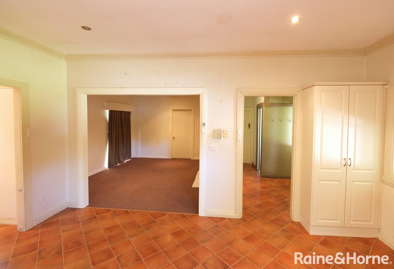 Photo - 76 Rose Street, Inverell NSW 2360 - Image 4