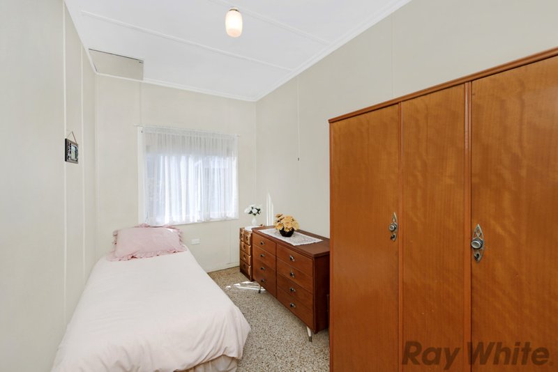 Photo - 76 Scenic Drive, Budgewoi NSW 2262 - Image 5