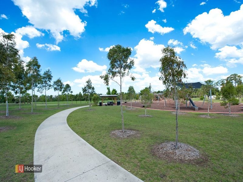 Photo - 76 Sears Parade, North Lakes QLD 4509 - Image 20