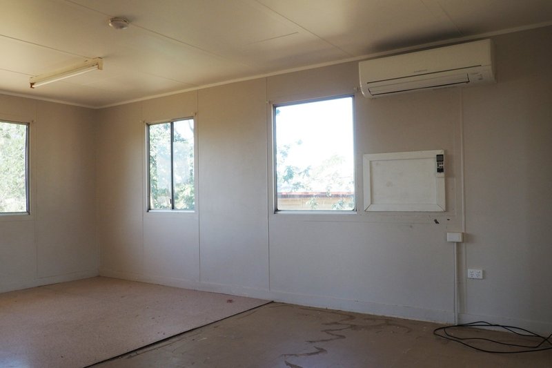 Photo - 76 Seymour Street, Cloncurry QLD 4824 - Image 3