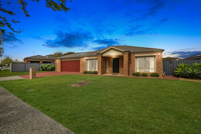 76 Shearwater Drive, Pakenham VIC 3810