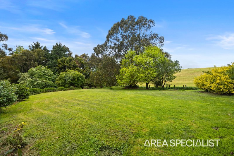 Photo - 76 Sommers Crescent, Korumburra VIC 3950 - Image 24