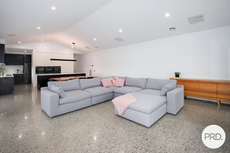 Photo - 76 Southgate Drive, Leneva VIC 3691 - Image 13