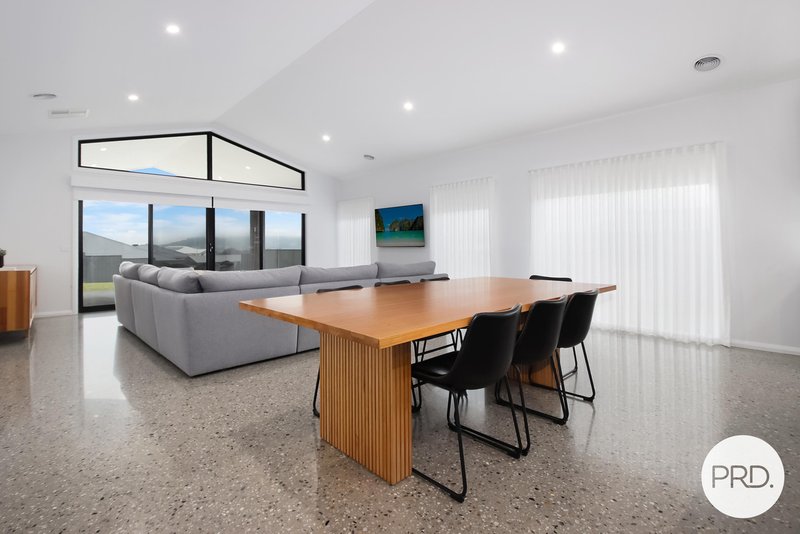 Photo - 76 Southgate Drive, Leneva VIC 3691 - Image 14