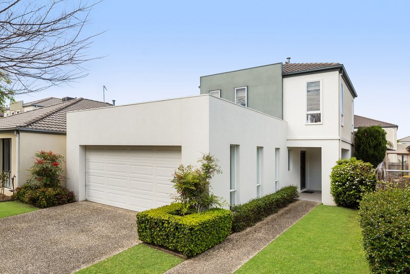 76 Sovereign Manors Crescent, Rowville VIC 3178