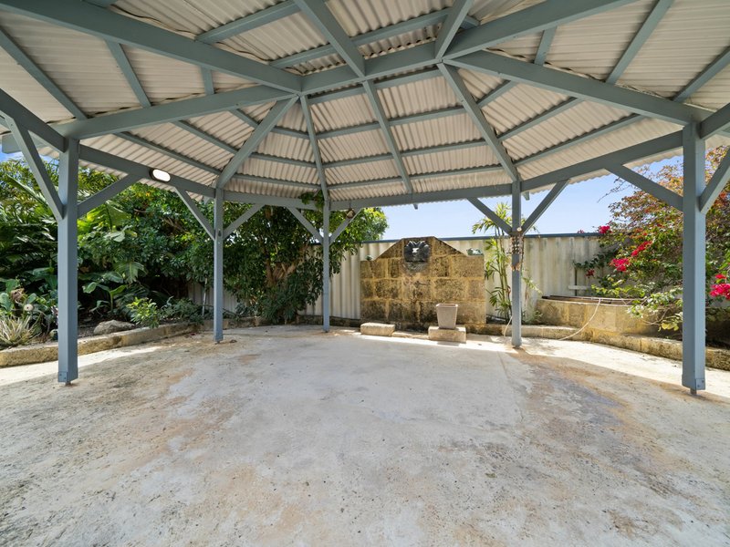 Photo - 76 St Barnabas Boulevard, Quinns Rocks WA 6030 - Image 22