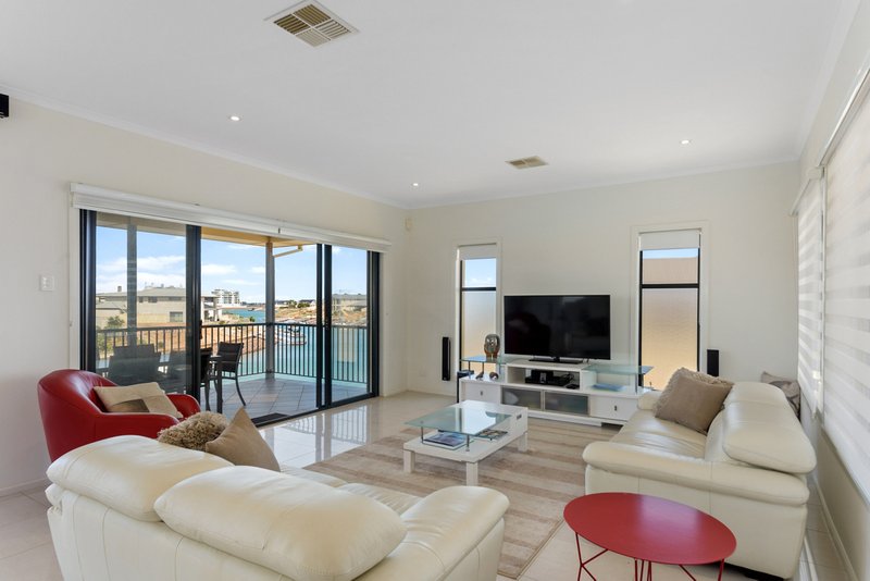 Photo - 76 Stately Way, Wallaroo SA 5556 - Image 11