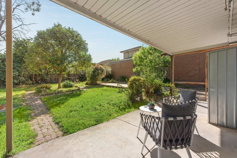 Photo - 76 Strathallan Road, Macleod VIC 3085 - Image 13