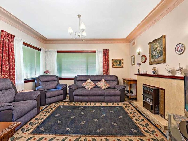 Photo - 76 The Crescent, Homebush NSW 2140 - Image 2