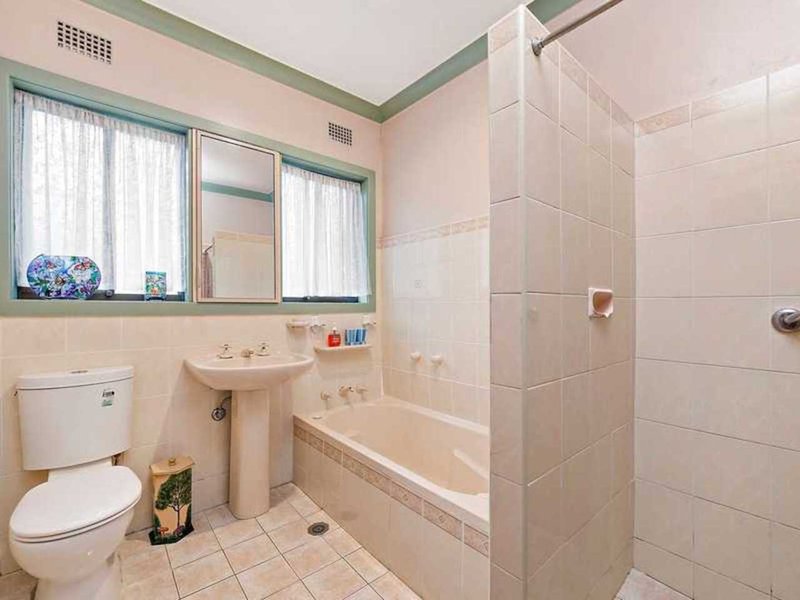 Photo - 76 The Crescent, Homebush NSW 2140 - Image 5