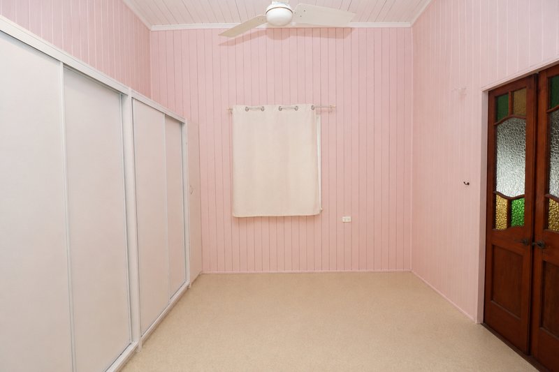 Photo - 76 Thirteenth Avenue, Home Hill QLD 4806 - Image 6