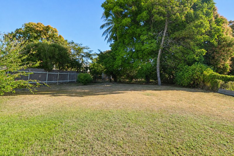 Photo - 76 Thirteenth Avenue, Home Hill QLD 4806 - Image 14