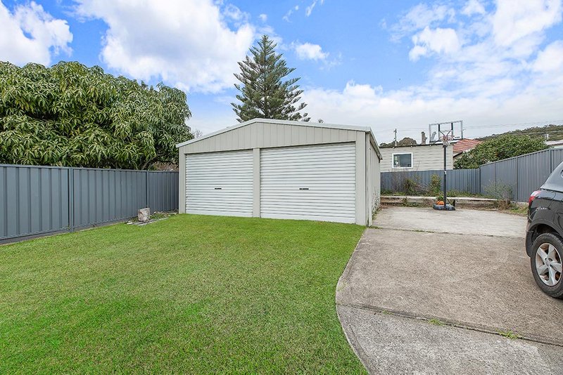 Photo - 76 Thorne St , Toronto NSW 2283 - Image 2