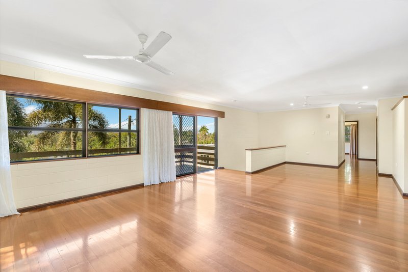 Photo - 76 Upper Perkins Street, Manoora QLD 4870 - Image 2