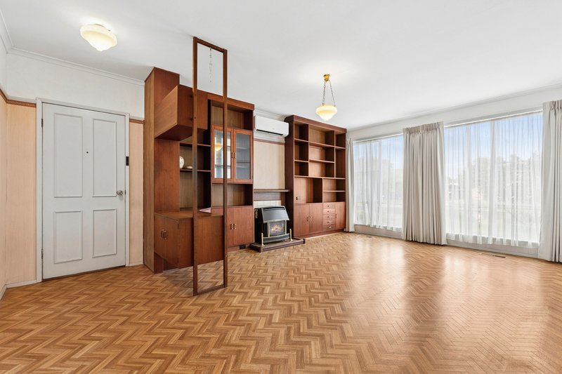 Photo - 76 Vermont Avenue, Corio VIC 3214 - Image 2