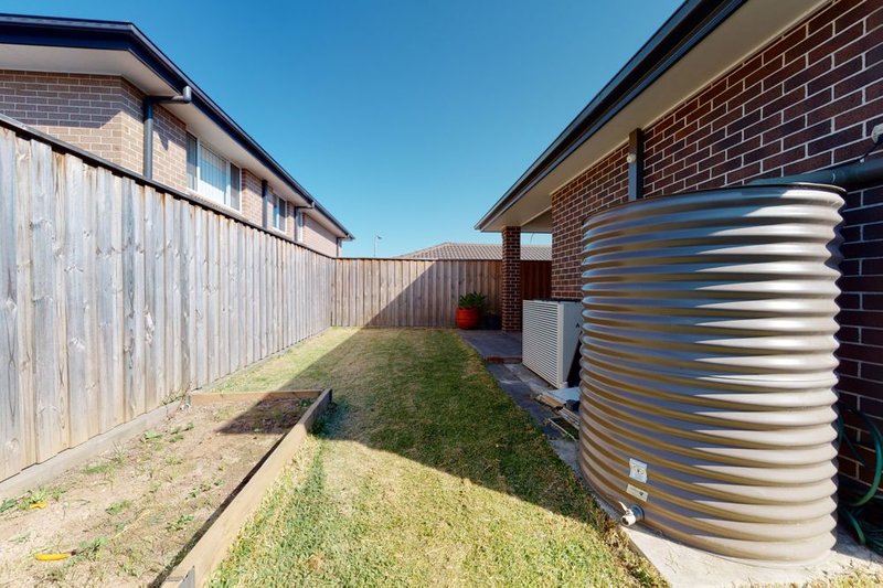 Photo - 76 Vinny Road, Edmondson Park NSW 2174 - Image 10