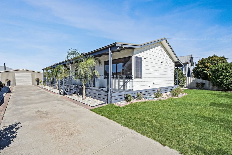 76 Wavell Street, Horsham VIC 3400