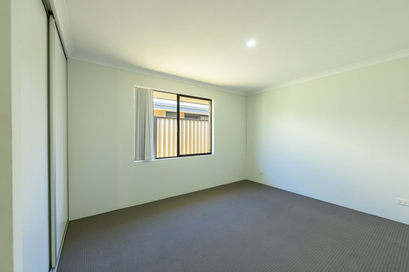 Photo - 76 Yangtze Avenue, Southern River WA 6110 - Image 20