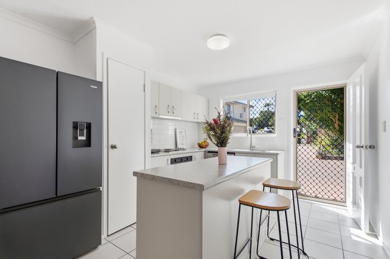 Photo - 7/60-64 Glenmore Street, Kallangur QLD 4503 - Image 5