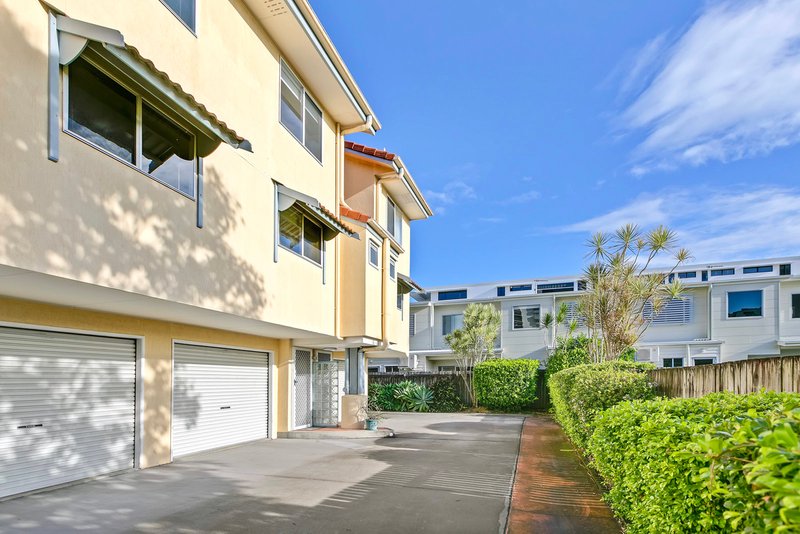 Photo - 7/61 Duporth Avenue, Maroochydore QLD 4558 - Image 2