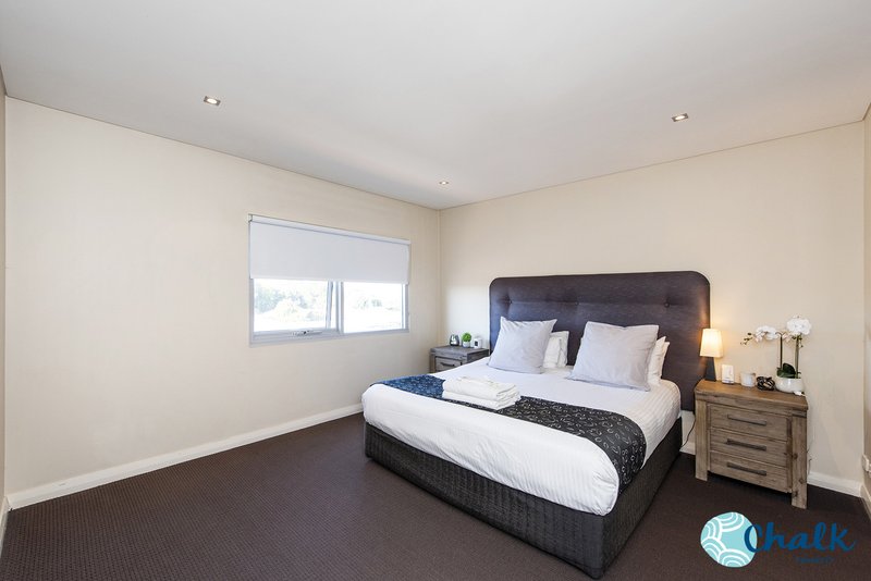 Photo - 7/61 Rockingham Beach Road, Rockingham WA 6168 - Image 21