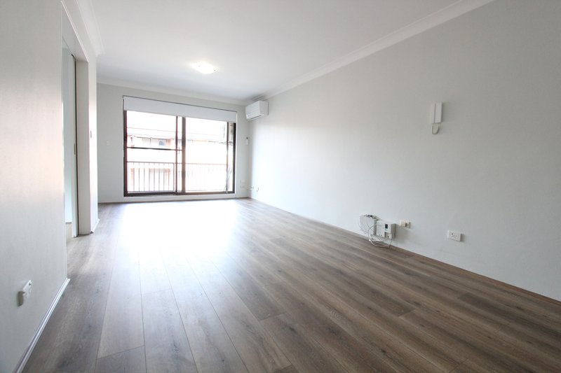 Photo - 76/142 Moore Street, Liverpool NSW 2170 - Image 3