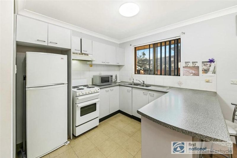 Photo - 7/62 Stapleton Street, Pendle Hill NSW 2145 - Image 3