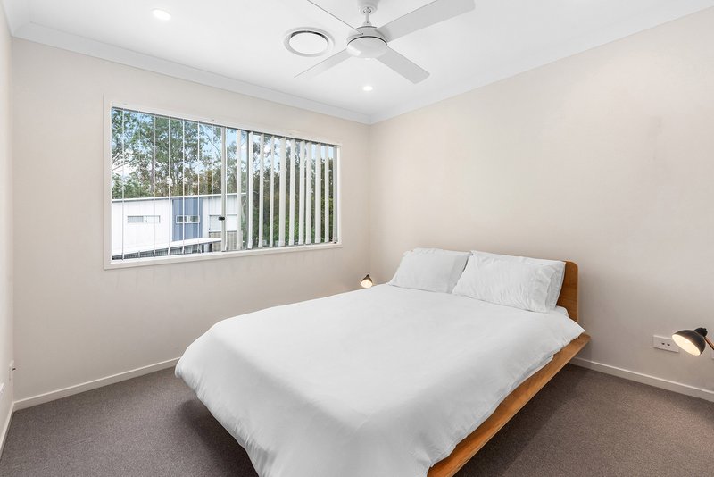 Photo - 76/20 Emerald Place, Bridgeman Downs QLD 4035 - Image 12