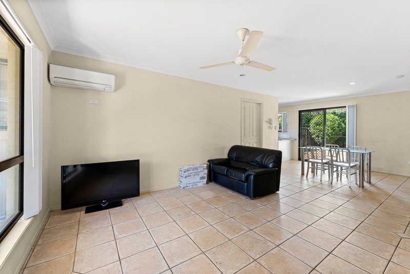 Photo - 76/25 Buckingham Place, Eight Mile Plains QLD 4113 - Image 6