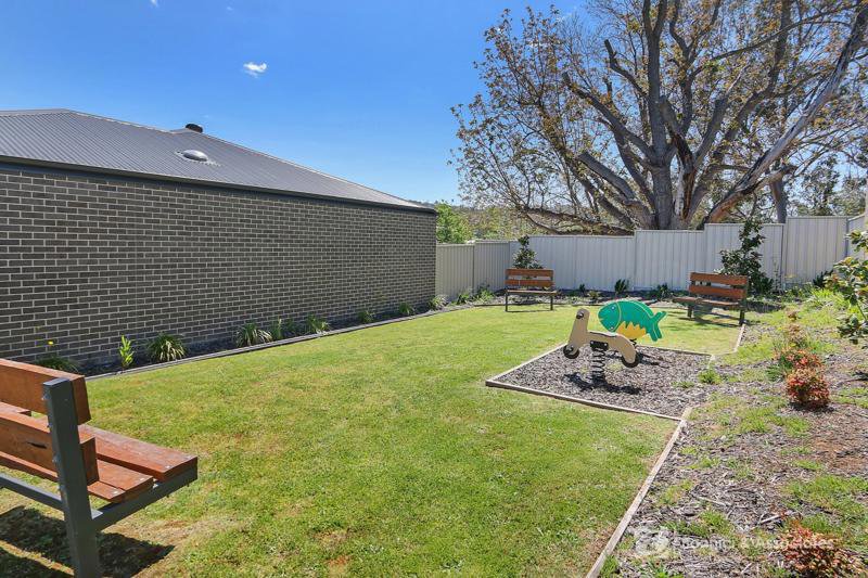 Photo - 7/647 Prune Street, Lavington NSW 2641 - Image 15