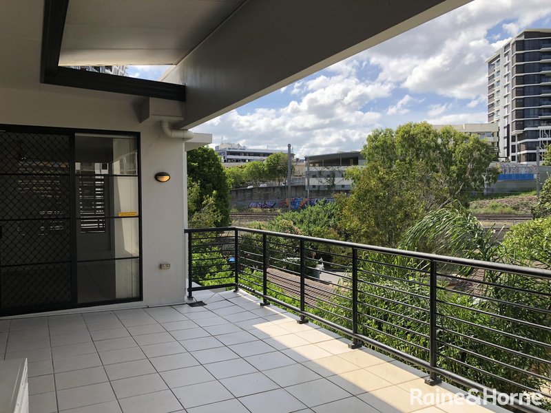 Photo - 7/67 Benson Street, Toowong QLD 4066 - Image 10