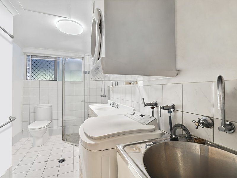 Photo - 7/69-73 Arlington Esplanade, Clifton Beach QLD 4879 - Image 8