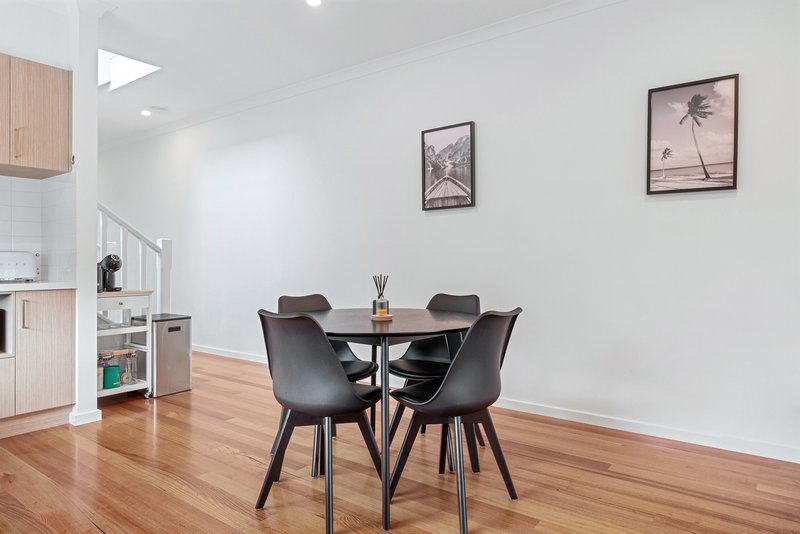 Photo - 7/69 Manchester Road, Mooroolbark VIC 3138 - Image 4