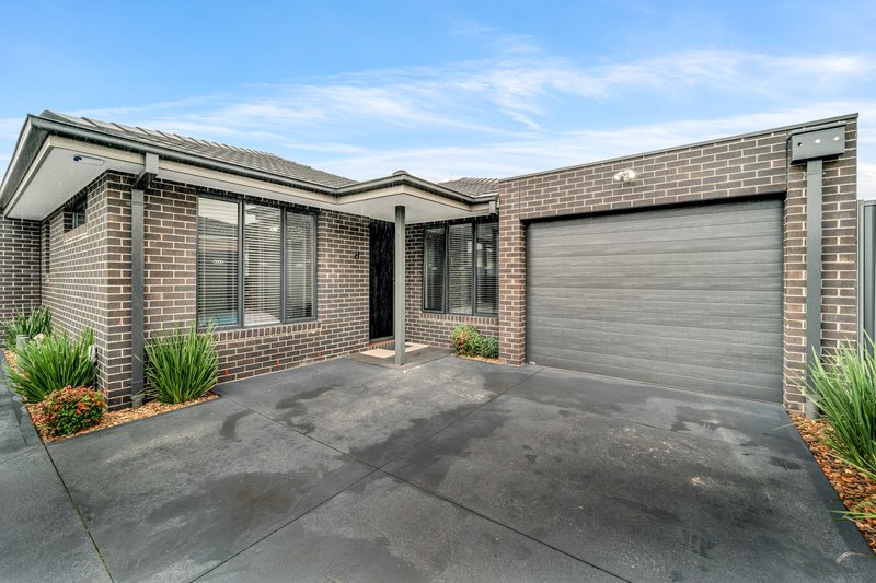 Photo - 76A Cimberwood Drive, Craigieburn VIC 3064 - Image 3