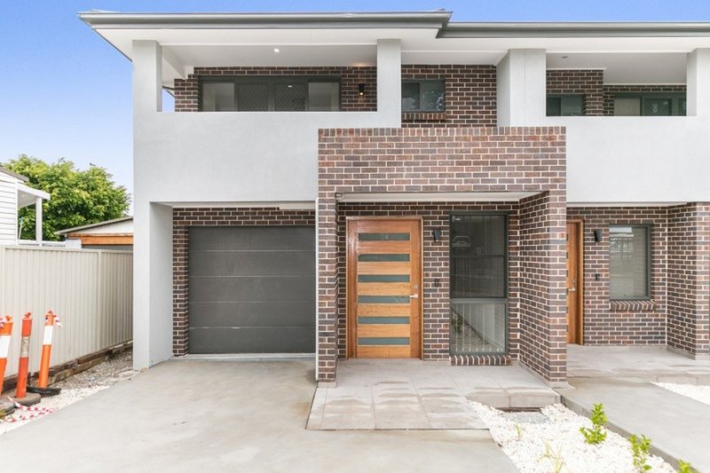 Photo - 76a Hilltop Rd , Merrylands NSW 2160 - Image 2