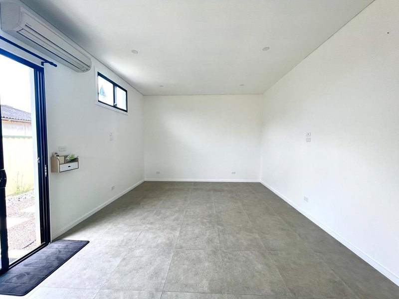 Photo - 76A Lawrence Hargrave Road, Warwick Farm NSW 2170 - Image 9