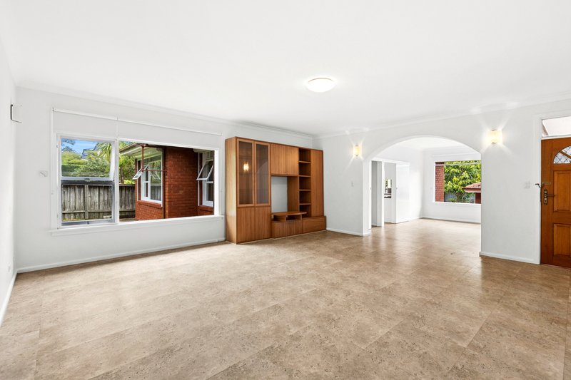 Photo - 76a Old Pittwater Road, Brookvale NSW 2100 - Image 2