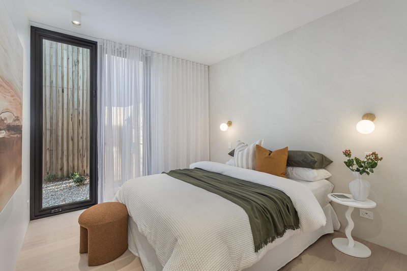 Photo - 76a Osborne Street, South Yarra VIC 3141 - Image 4