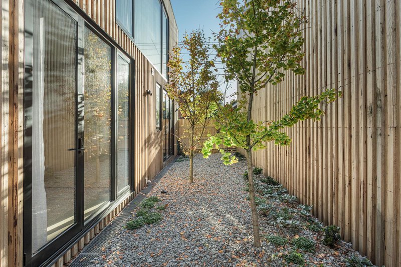 Photo - 76a Osborne Street, South Yarra VIC 3141 - Image 9