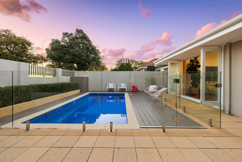 Photo - 76A Reynolds Road, Mount Pleasant WA 6153 - Image 2