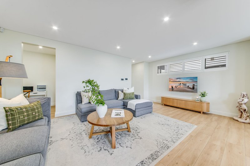 Photo - 76b Firewheel Circuit, Gregory Hills NSW 2557 - Image 5